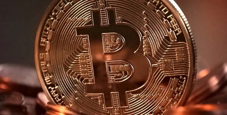 More cryptocurrency fraud? Bitcoin slides as shares of MicroStrategy slip and SEC rejects company's accounting methods